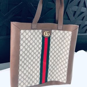 AUTHENTIC GUCCI Ophidia soft GG Supreme Lrg tote!